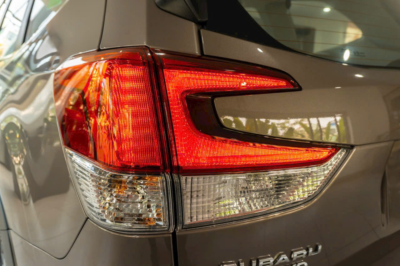 SUBARU FORESTER 2.0i-L